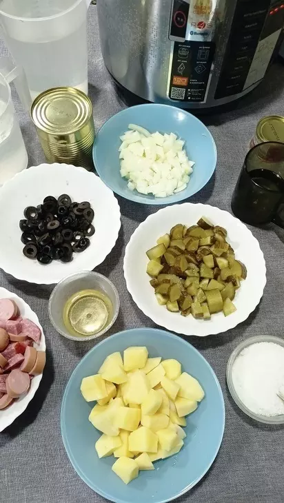 Солянка с фасолью в мультиварке: шаг 2