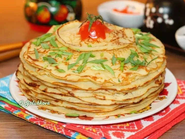 Дрожжевые блины с жареным луком и чесноком: шаг 12