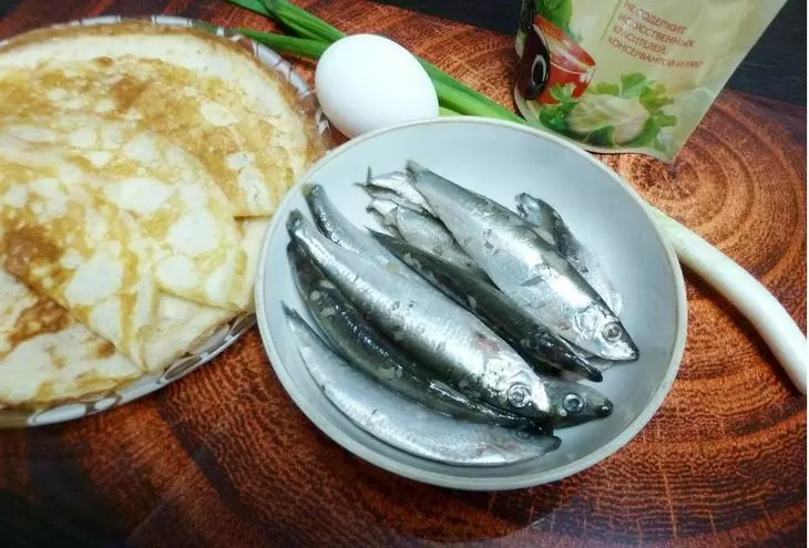 Блинчики "закусочные" с килькой и яйцом #масленица2023: шаг 3