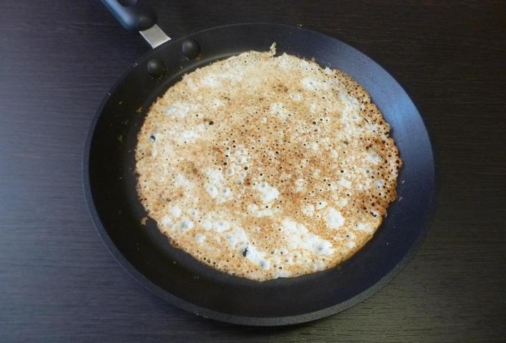 Блинчики из рисовой муки на молоке. Блины на кокосовом молоке без яиц. Блинчики на кокосовом молоке. Блины на кокосовом молоке рецепт с яйцами. Блины на кокосовом молоке рецепт с яйцами.