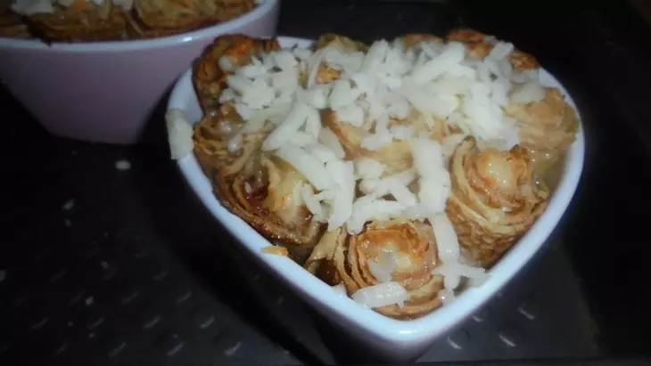 Блинные роллы запеченные с беконом и сыром "для любимых" #масленица2023: шаг 9