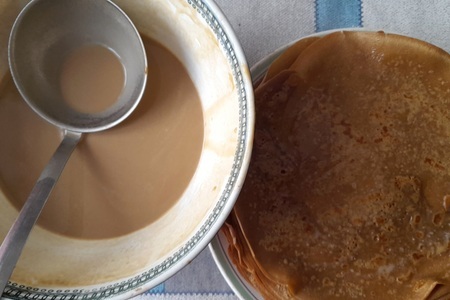 Krep "sütlü kahve" #Shrovetide 2023: adım 10