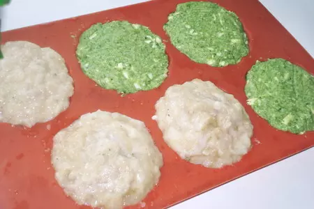 Маффины из брокколи и цыплёнка в дуэте.: шаг 4