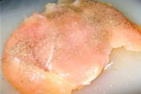 Куриные рулетики отварные: шаг 5