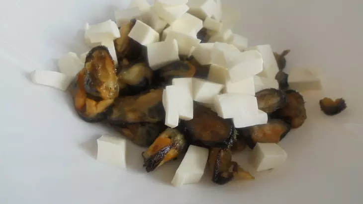 Блины с авокадо, фетой и мидиями  "блаженство вкуса"#масленица: шаг 7