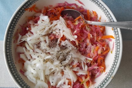 Салат с редькой и морковью: шаг 8