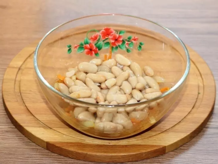 Постный салат с фасолью и овощами: шаг 3
