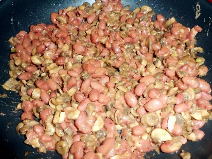 Голубцы с фасолью и грибами: шаг 3