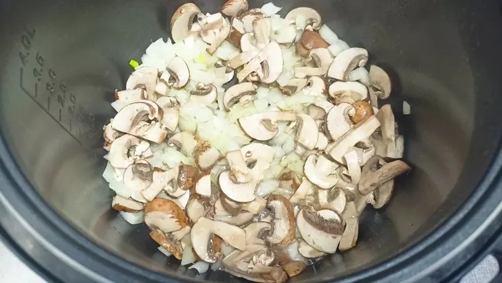 Макаронник с фаршем и грибами: шаг 3