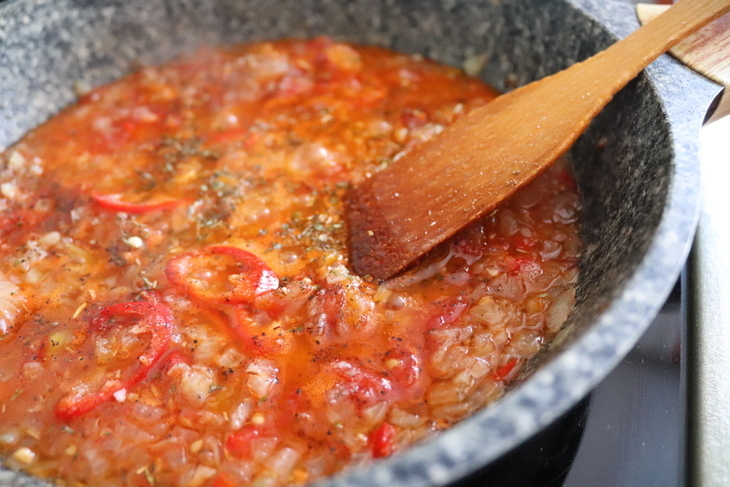 Мидии в томатном соусе с чесноком: шаг 4