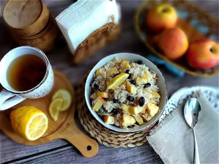 Каша рисовая фруктовая с мёдом и корицей: шаг 7