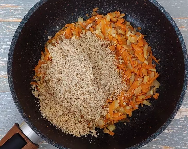 Помидоры фаршированные шампиньонами и орехами: шаг 6