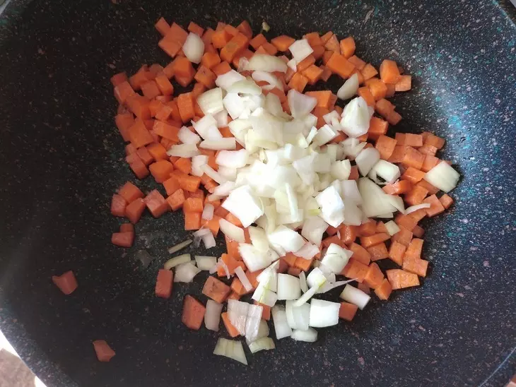 Пенне с овощами и яблоком: шаг 3