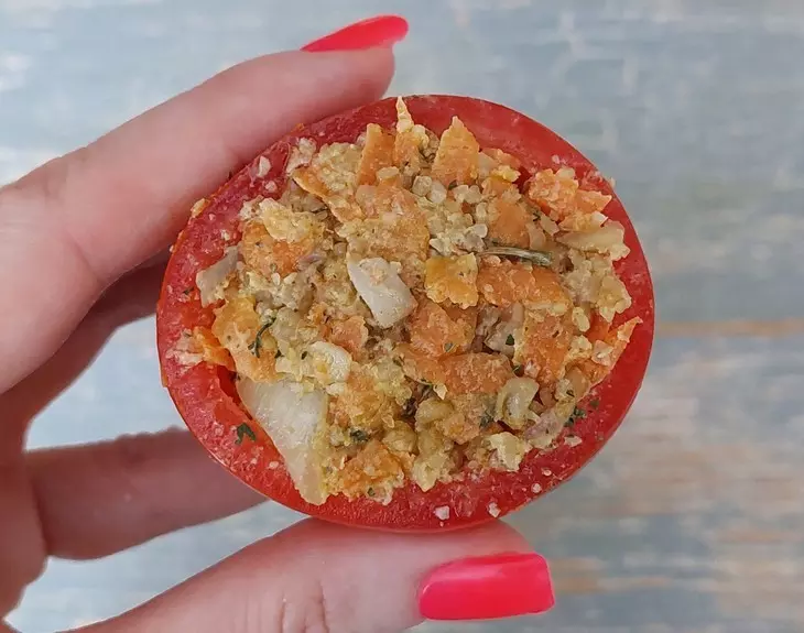 Помидоры фаршированные шампиньонами и орехами: шаг 9