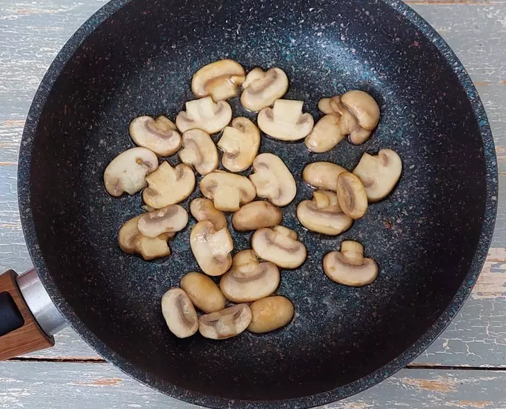 Помидоры фаршированные шампиньонами и орехами: шаг 12