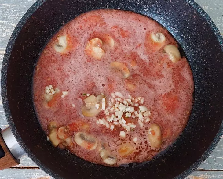 Помидоры фаршированные шампиньонами и орехами: шаг 15