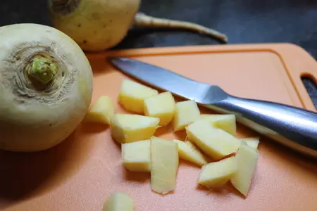 Чечевичный суп с репой, тмином и сумахом: шаг 2