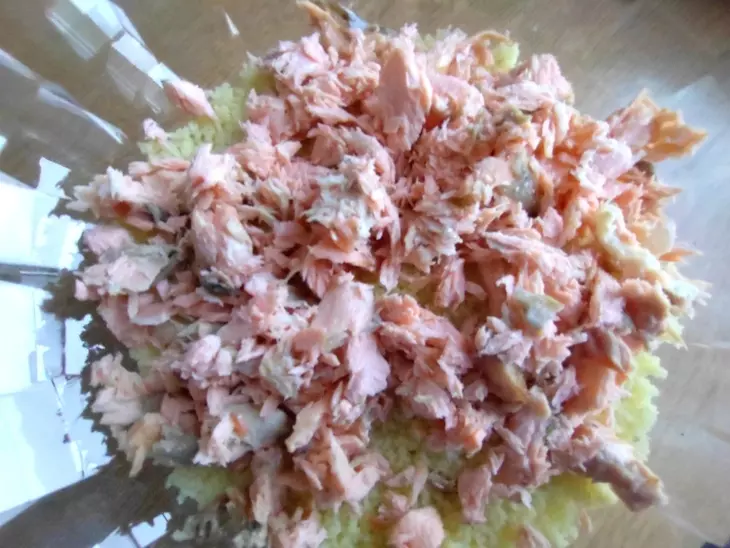 Слоёный салат с кускусом: шаг 16