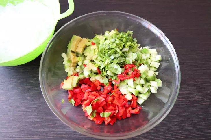 Шаурма с фунчозой и креветками: шаг 3