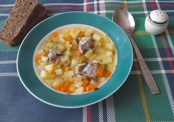 Суп с рыбой и горошком: шаг 11