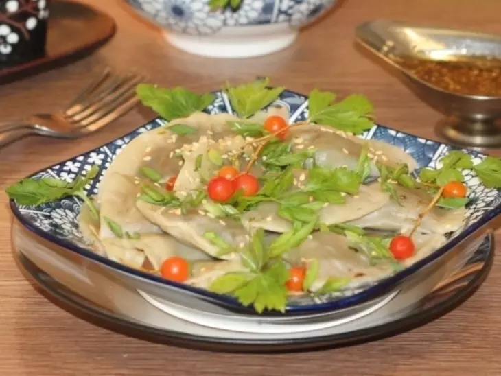 Пельмени-ракушки с овощами и соусом: шаг 16