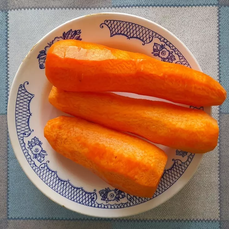 Пряные запечённые картофель и морковь: шаг 2