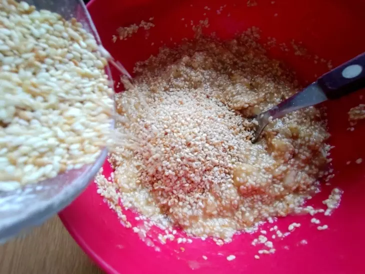 Печенье с кунжутом и бананами: шаг 3