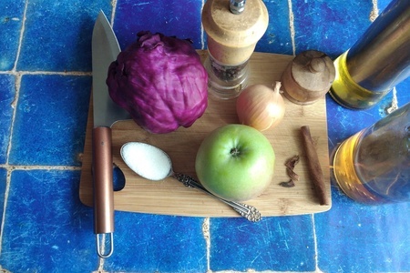 Red Cabbage Soup with Apple: Step 4