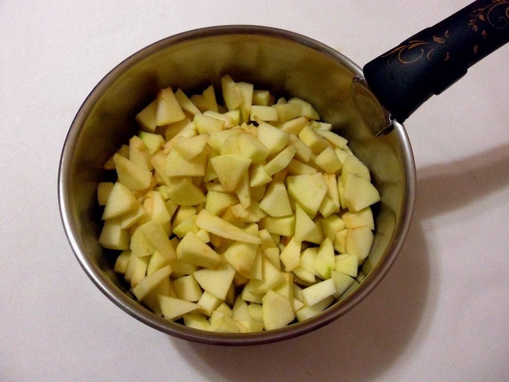 Яблочный рахат-лукум с грецкими орехами в кокосовой стружке : шаг 3