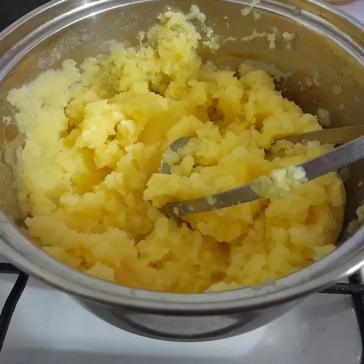 Картофельные ватрушки с грибами: шаг 6