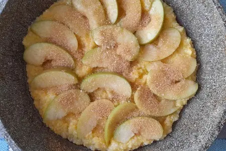 Запечённая кукурузная каша с яблоками: шаг 7
