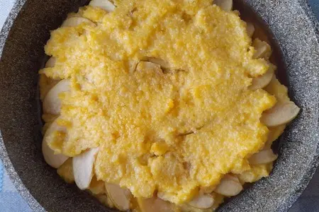 Запечённая кукурузная каша с яблоками: шаг 9