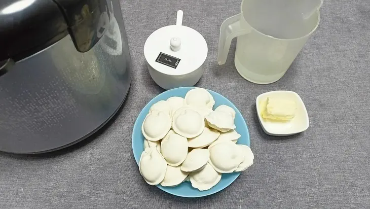 Запеченные пельмени — вкусный рецепт пельмешек в мультиварке: шаг 1