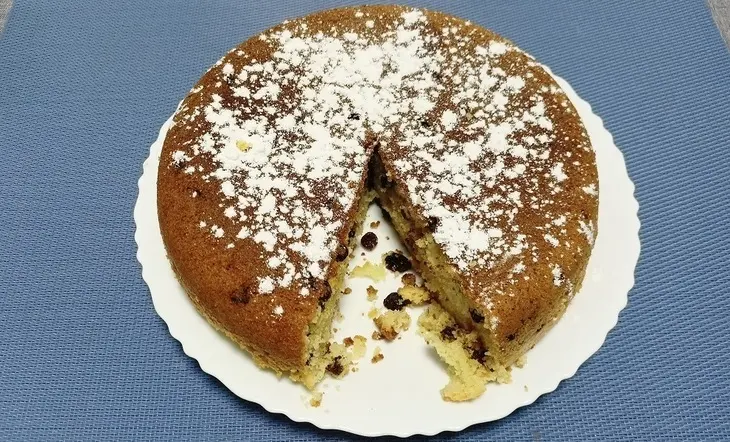 Манник на ряженке с изюмом: шаг 7