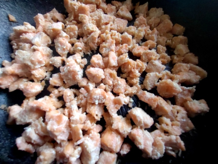 Картофельные котлеты с лососем: шаг 6