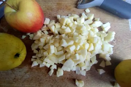 Пирог с яблоками и творогом: шаг 8