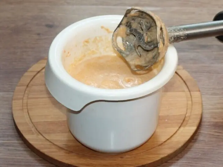 Овощные блинчики с кабачком и морковью: шаг 6