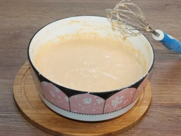 Овощные блинчики с кабачком и морковью: шаг 10