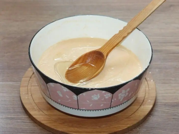 Овощные блинчики с кабачком и морковью: шаг 11