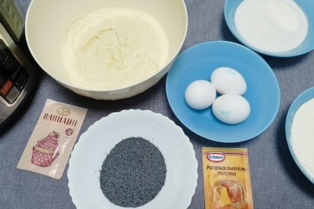 Ананасовый манник на йогурте с маком — рецепт выпечки в мультиварке: шаг 3