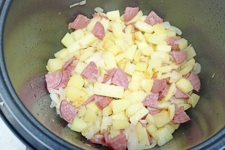 Испанская тортилья с салями и сыром - вкусный рецепт в мультиварке: шаг 4