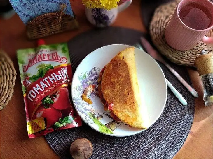 Яичница в кукурузной лепёшке с овощами #махеевъ: шаг 18