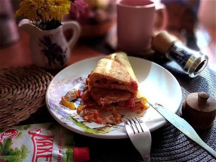 Яичница в кукурузной лепёшке с овощами #махеевъ: шаг 19