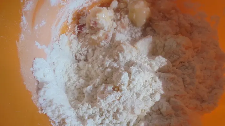 Персики с грецкими орехами и джемом #махеевъ в тесте: шаг 2