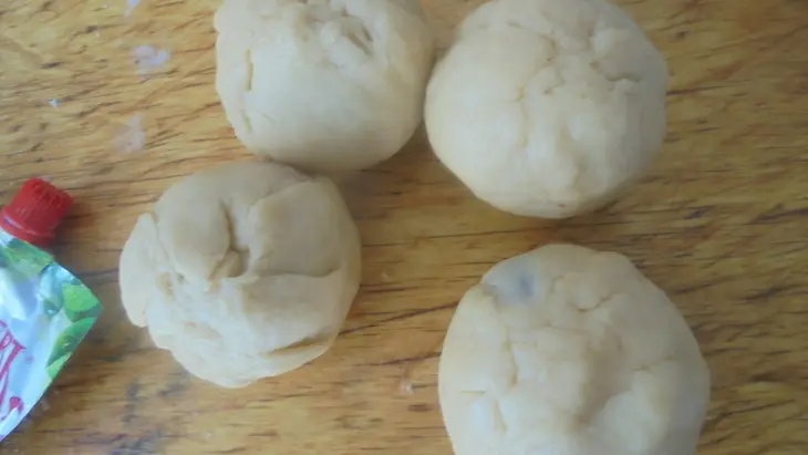 Персики с грецкими орехами и джемом #махеевъ в тесте: шаг 8