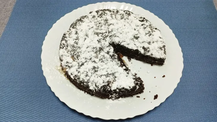 Брауни с бананами — рецепт вкусной выпечки в мультиварке: шаг 6