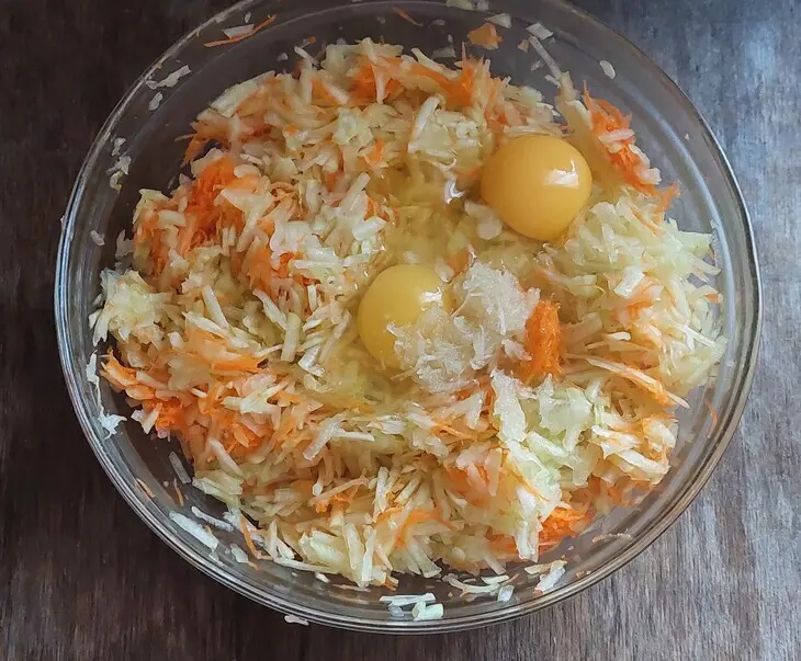 Кабачковый пирог с томатами и моцареллой #махеевъ: шаг 3
