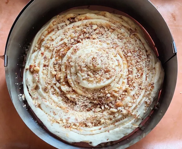 Спиральный карамельно-ореховый пирог #махеевъ: шаг 11