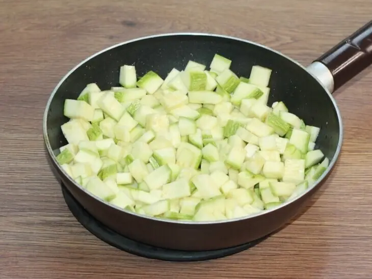 Сливочный кабачок с пряной курицей: шаг 5
