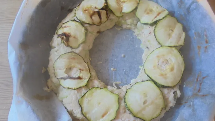 Закусочный рулет с цукини и сыром на гороховой муке#махеевъ: шаг 9